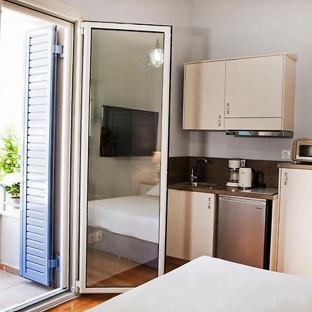 Lovely 1St Fl. Apt, With Balcony In Pagrati Афины Экстерьер фото
