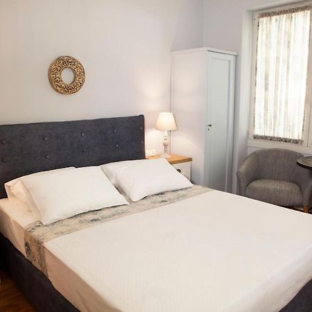 Lovely 1St Fl. Apt, With Balcony In Pagrati Афины Экстерьер фото